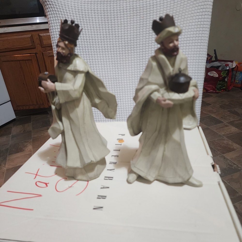Kirkland's Ivory Ceramic Figurine Base with Black Felt Pads